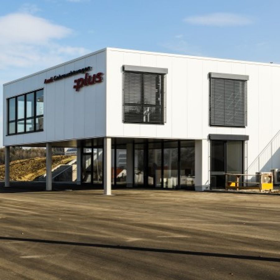 Audi_Pfaffenhofen_Autohaus_Fassade