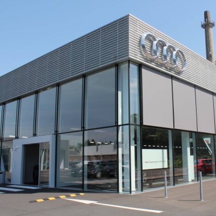 Audi_Krefeld_Autohaus_Fassade