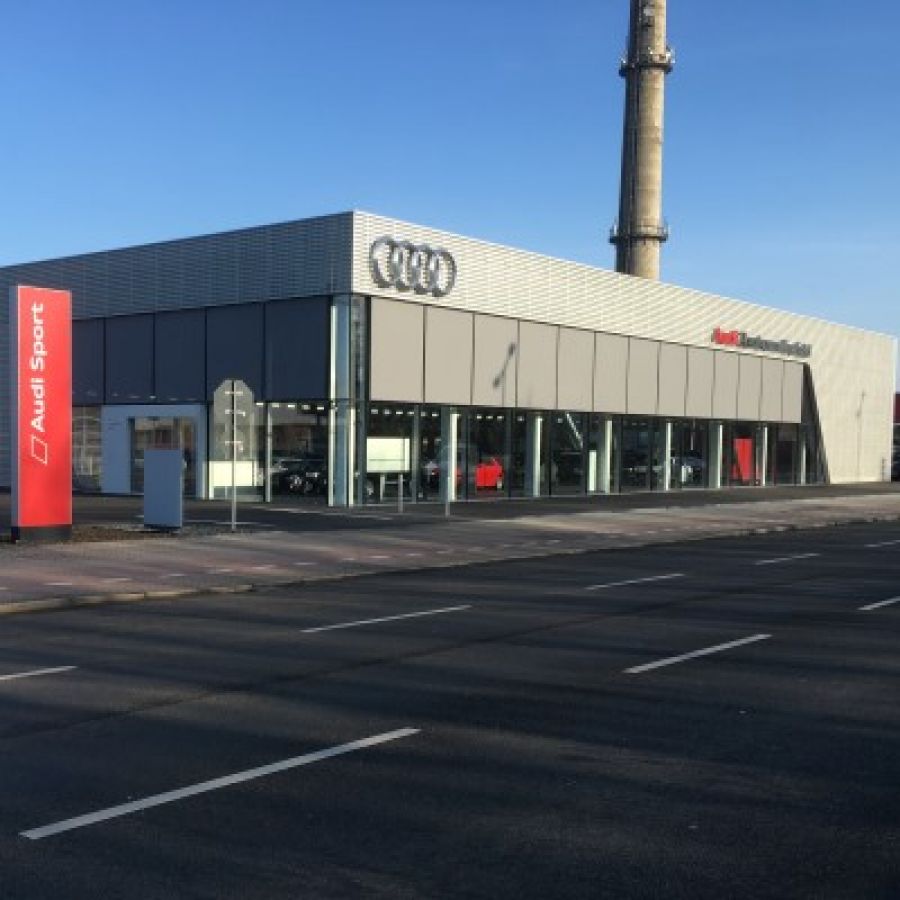 Audi_Krefeld_Autohaus_Fassade